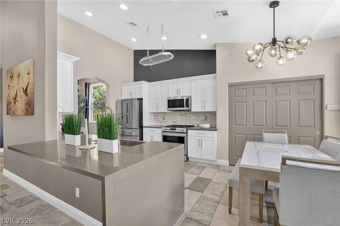 11212 Dell Cliffs Court — photo 4