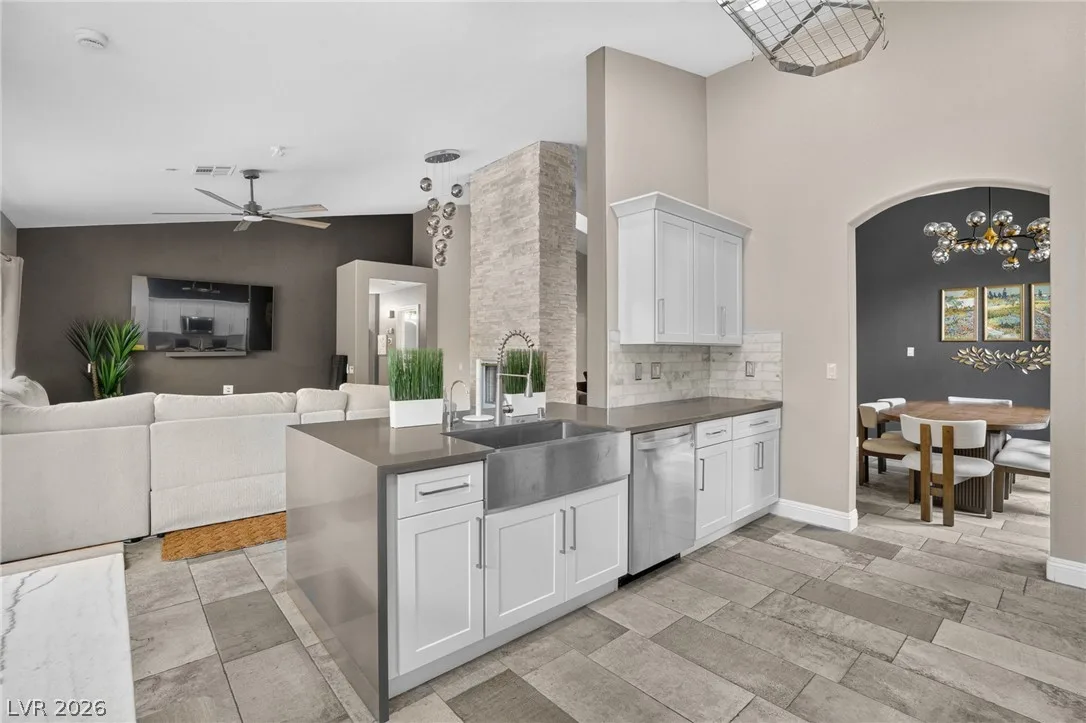 11212 Dell Cliffs Court — photo 5