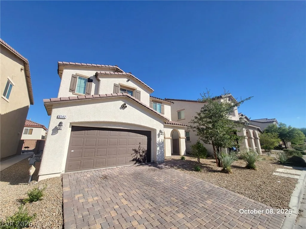 8142 Pinecrest Falls Street — photo 1