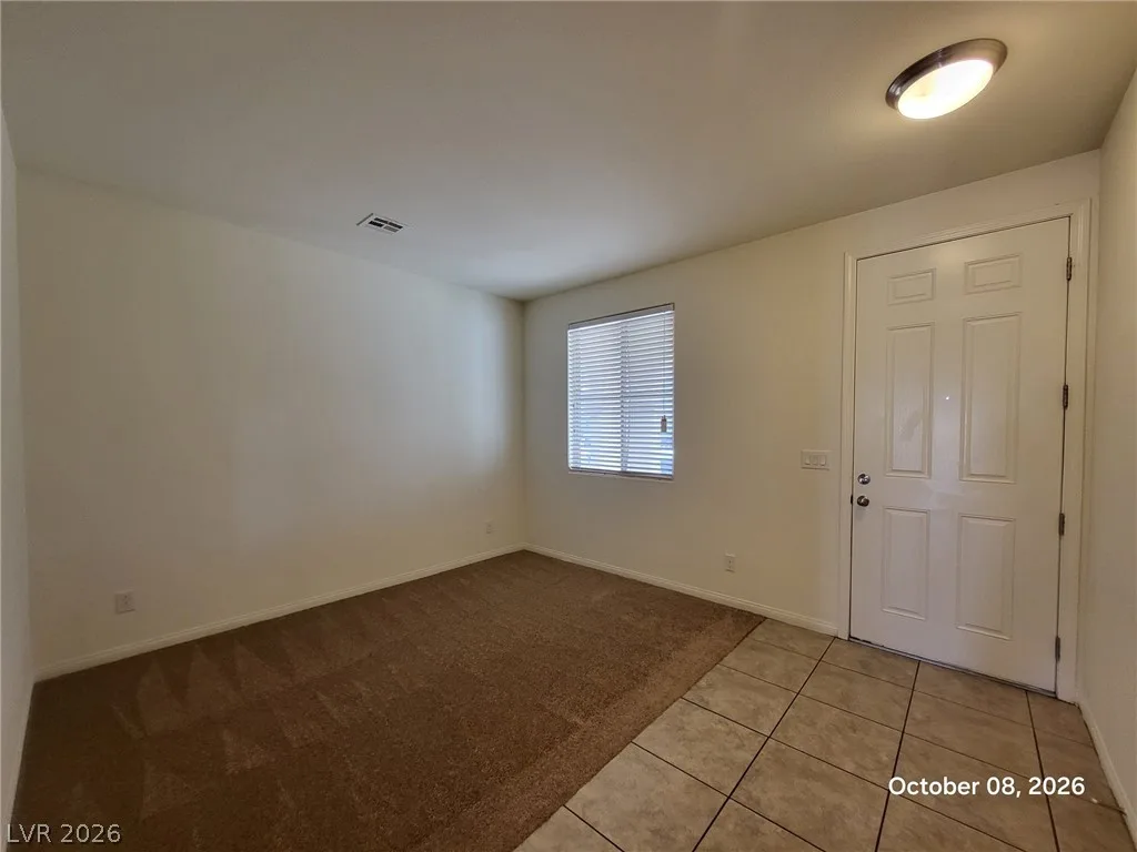 8142 Pinecrest Falls Street — photo 2
