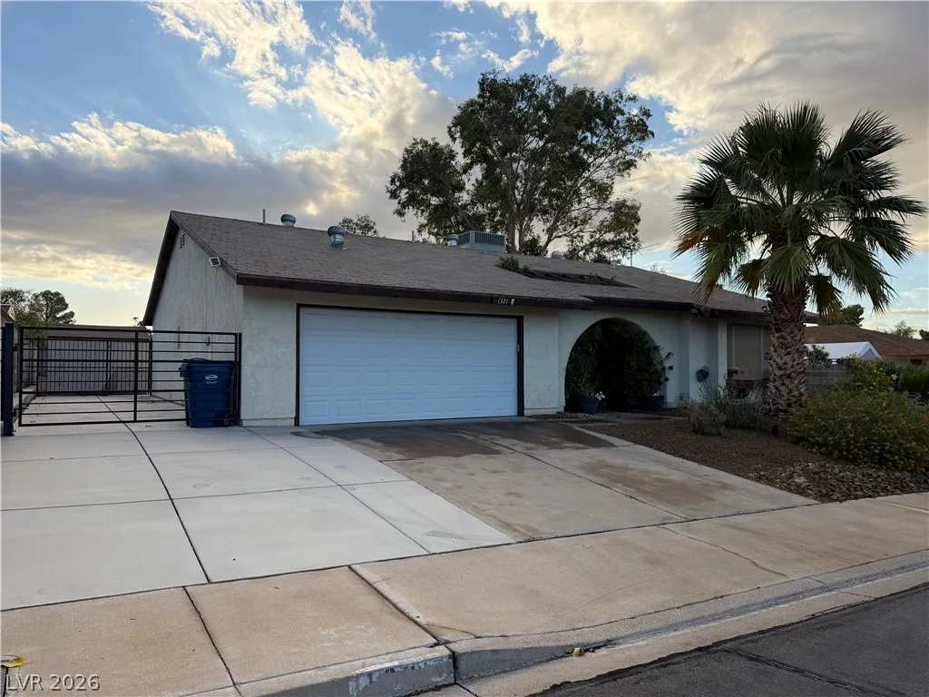 1321 Elsa Way — photo 3
