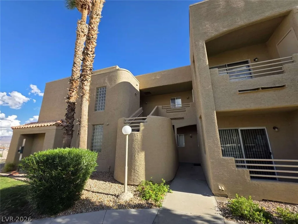 2191 Bay Club Drive 201 — photo 1