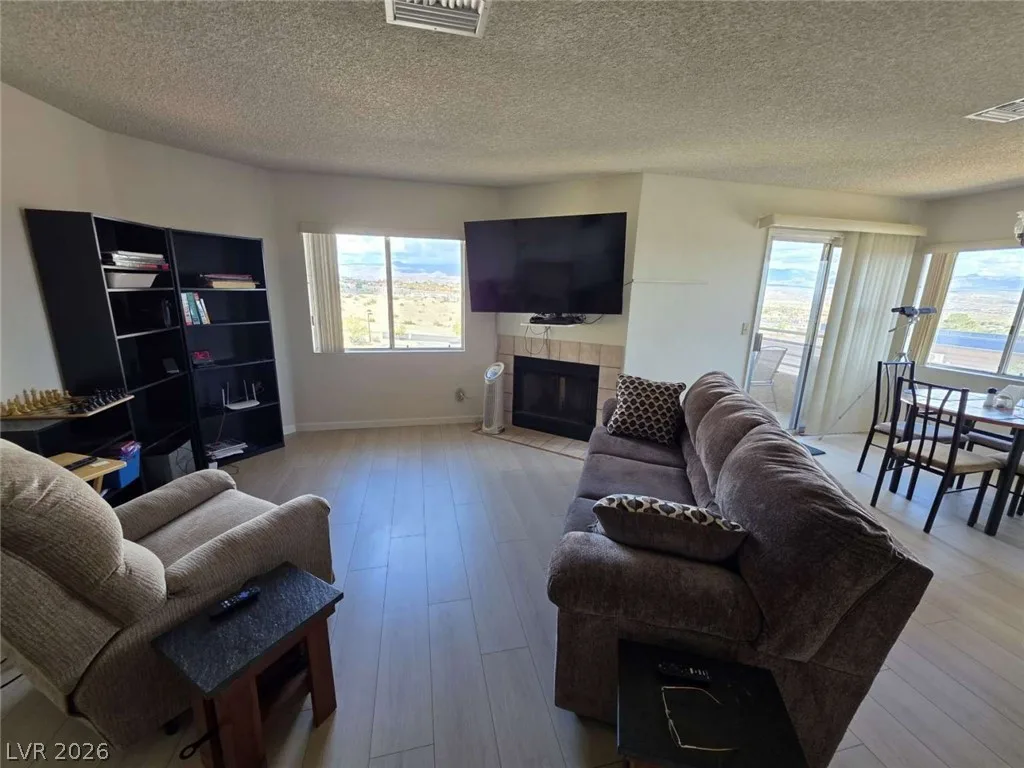 2191 Bay Club Drive 201 — photo 2