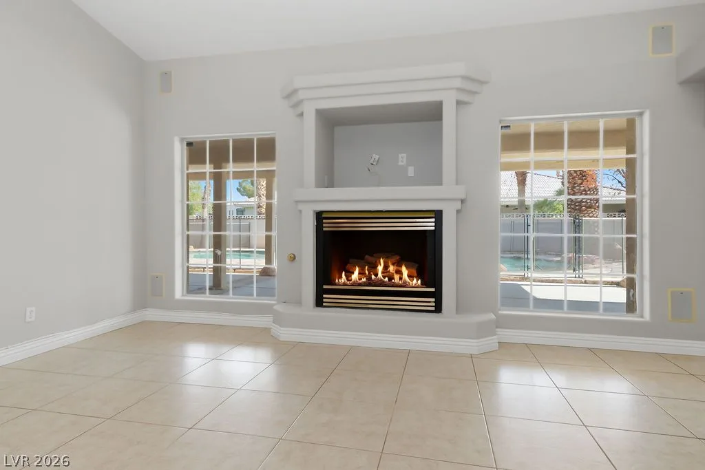 4465 North Campbell Road — photo 4
