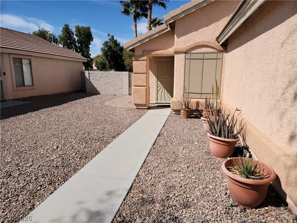 1086 Silver Creek Avenue — photo 1