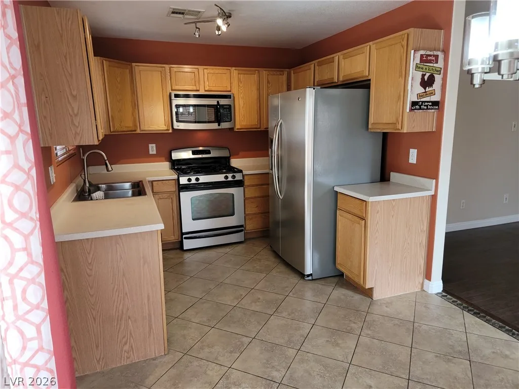1086 Silver Creek Avenue — photo 5