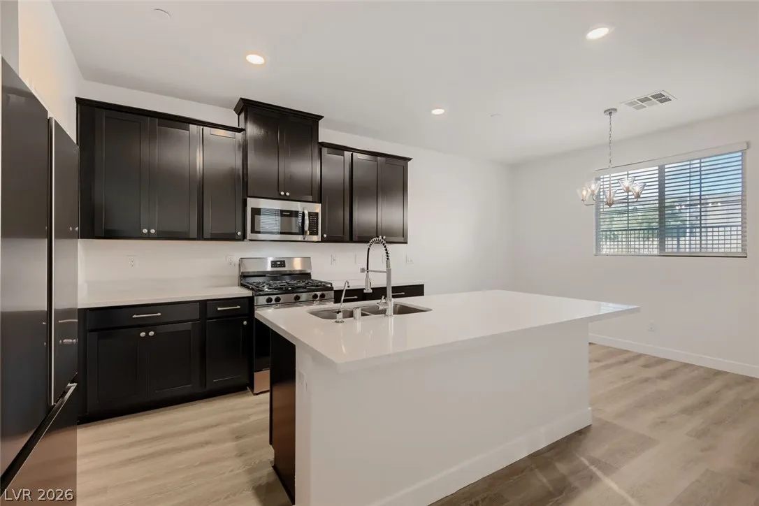 766 Star Estates Avenue — photo 4