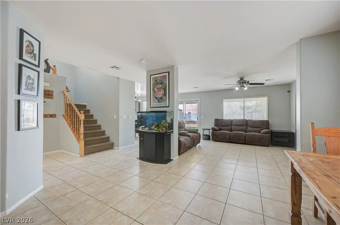 1818 Quartz Landing Avenue — photo 2