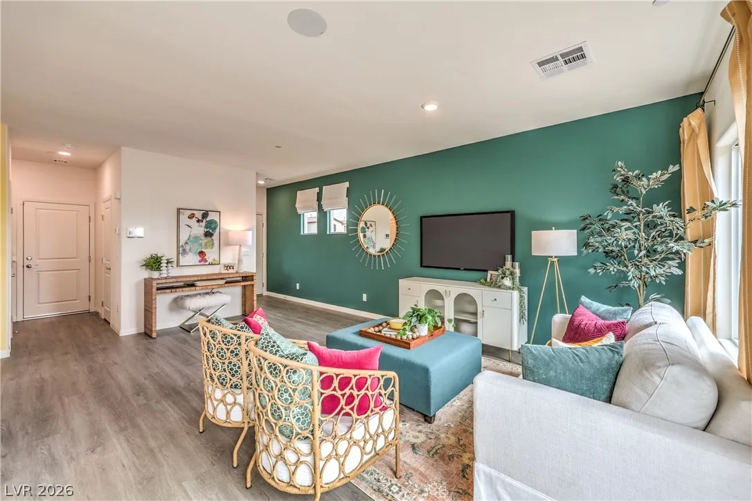 1204 Sun Parakeet Drive — photo 5