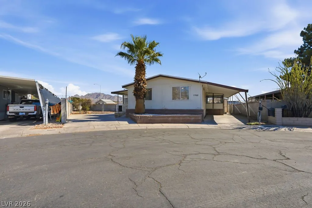 3300 Death Valley Drive — photo 2