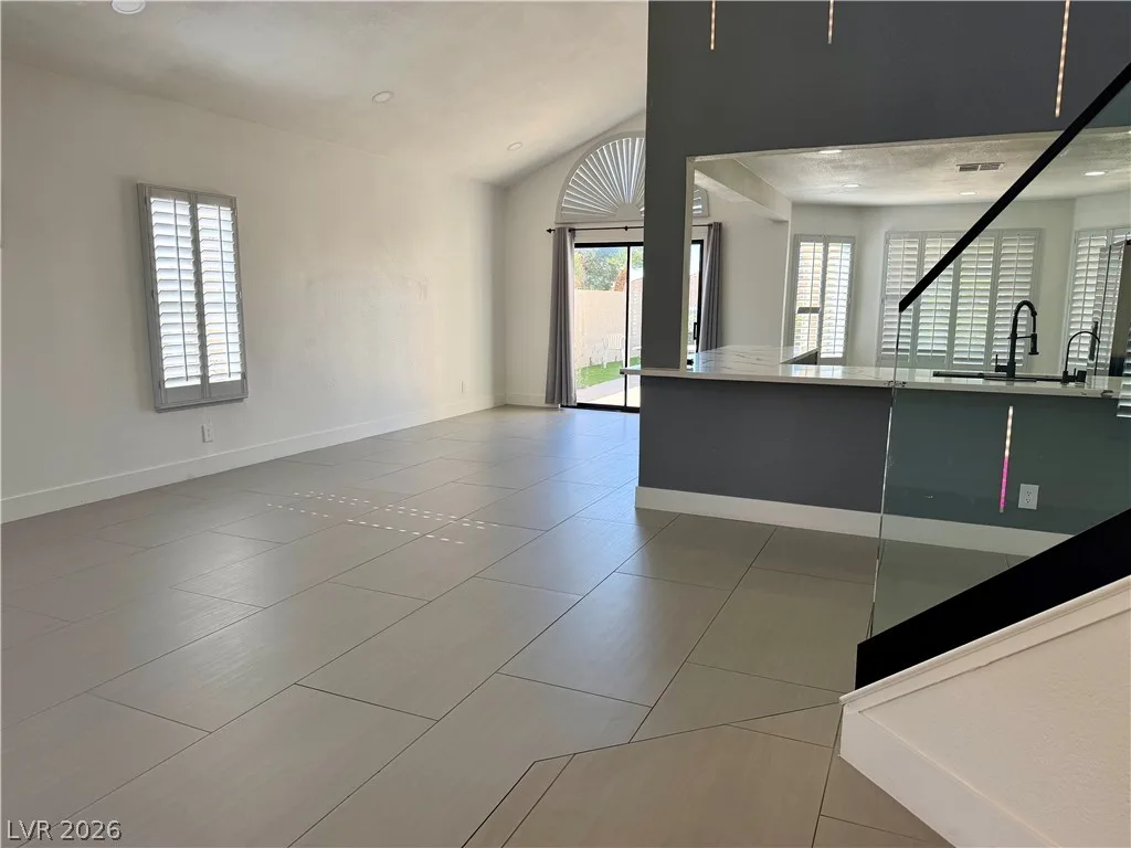 9713 Horizon Hills Drive — photo 3