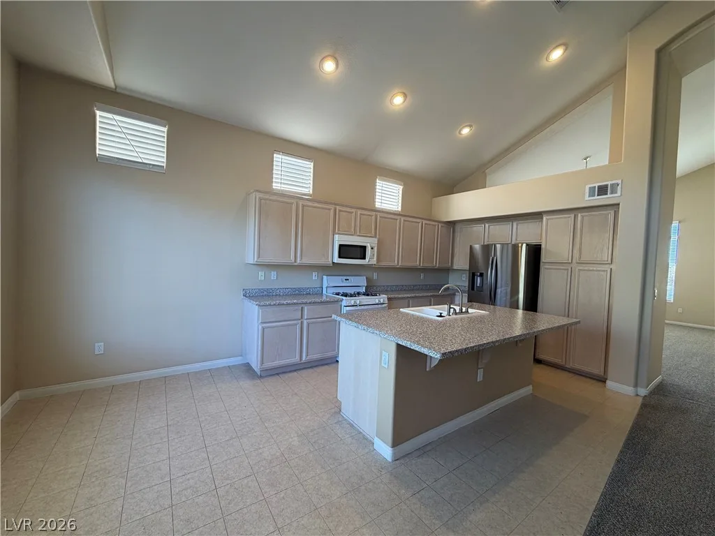 157 Lakewood Garden Drive — photo 4