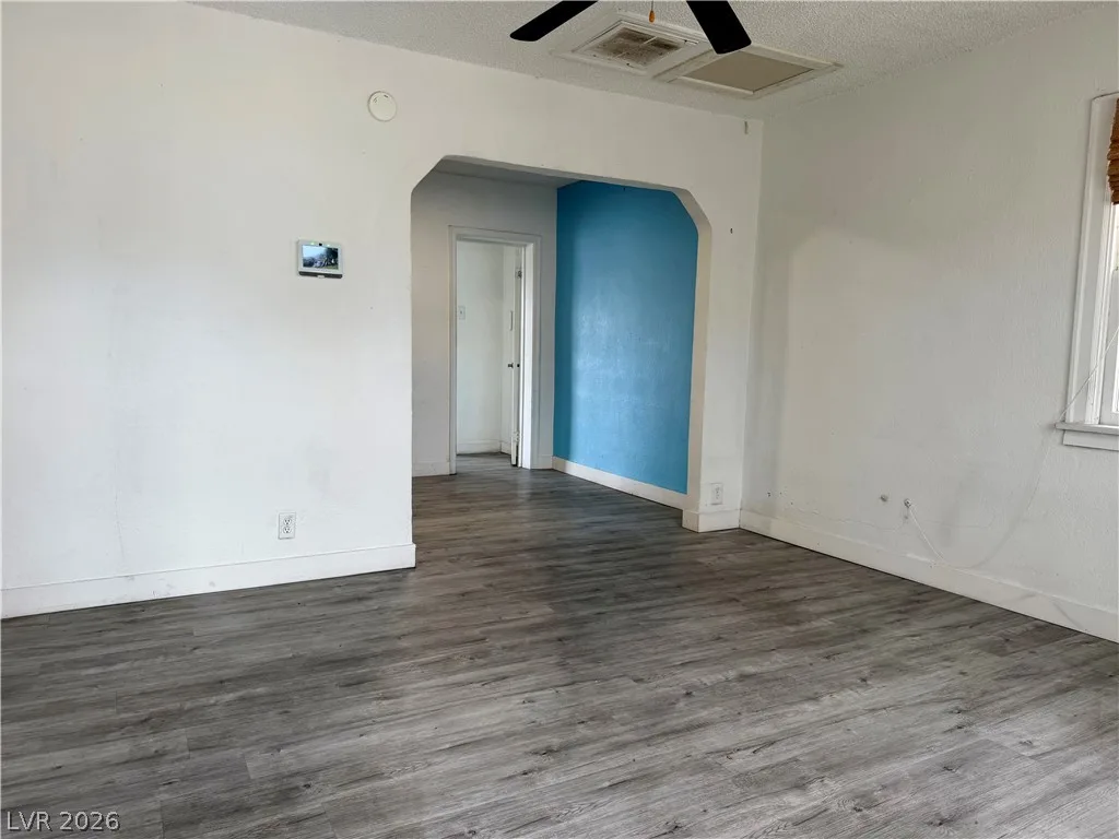 394 North 15th Street — photo 2