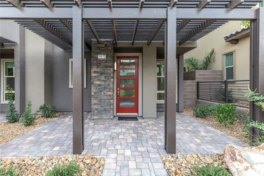11672 REDWOOD MOUNTAIN Avenue — photo 4