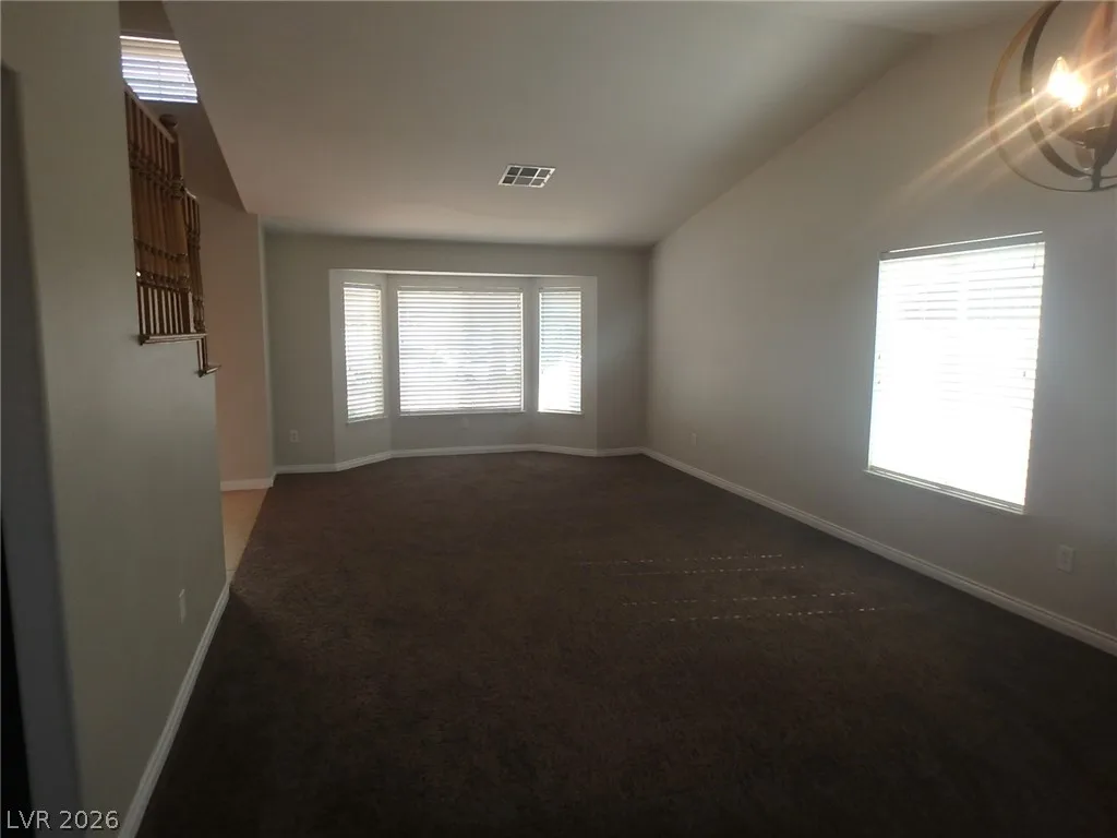 8421 GILLETTE Avenue - — photo 4