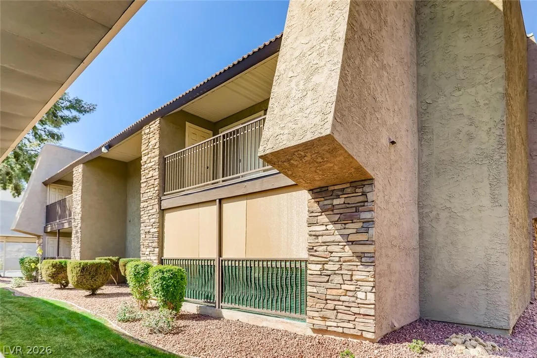 5229 Indian River Drive 240 — photo 1