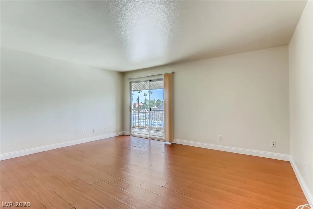 5229 Indian River Drive 240 — photo 2