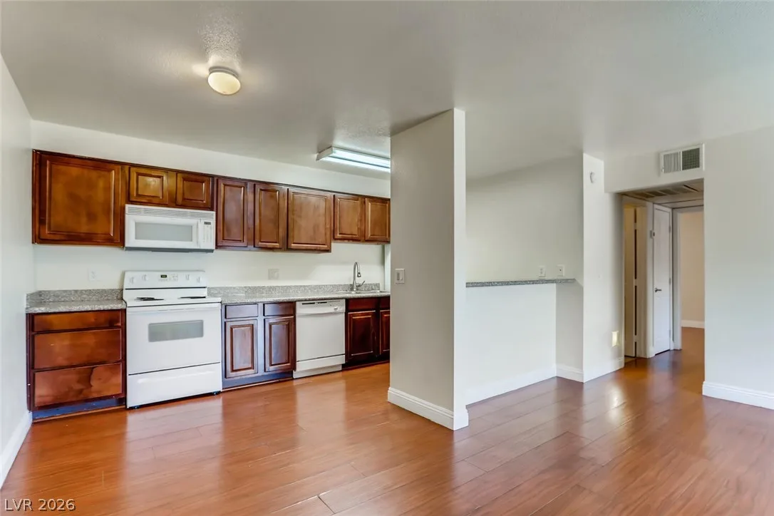 5229 Indian River Drive 240 — photo 5