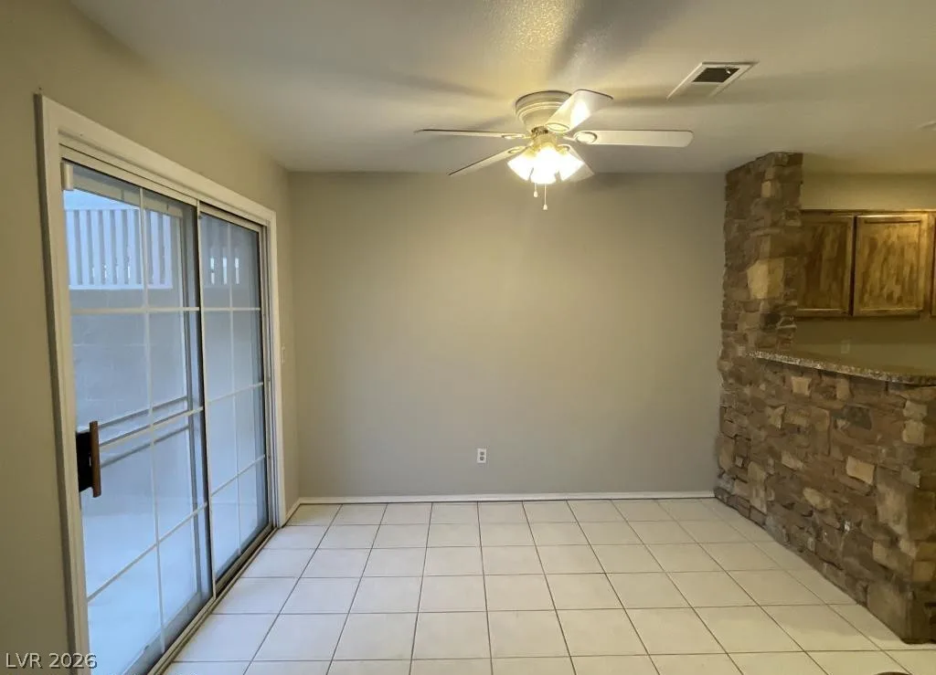 241 Lucky Star Street — photo 4