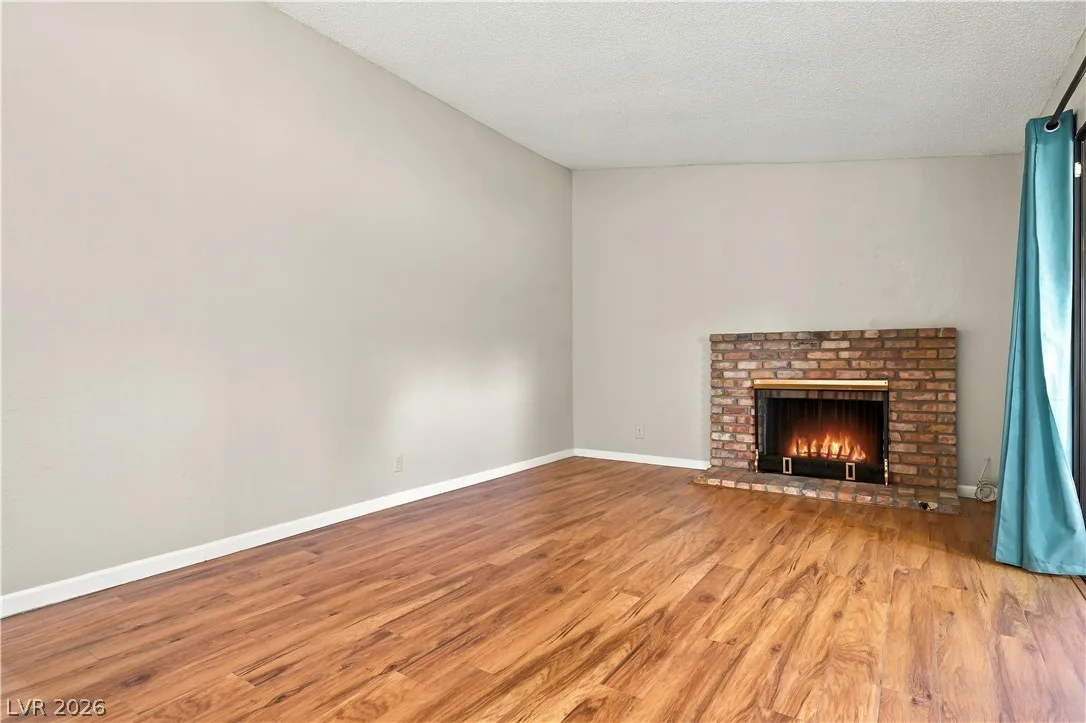 1305 Jackson Avenue — photo 5