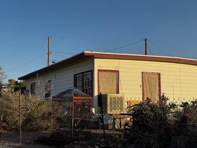 203 West Pacific Avenue — photo 4