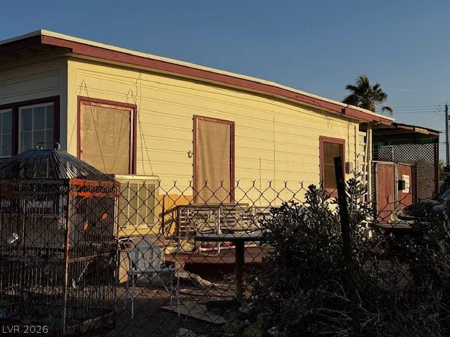 203 West Pacific Avenue — photo 5