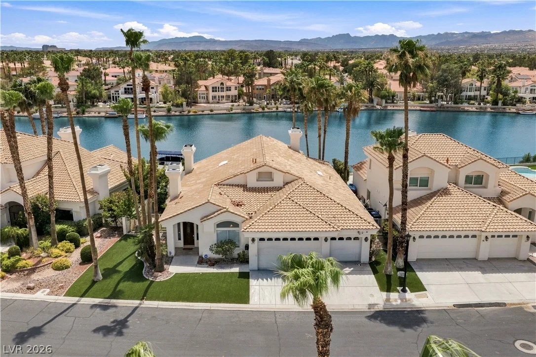 2933 Harbor Cove Drive — photo 1