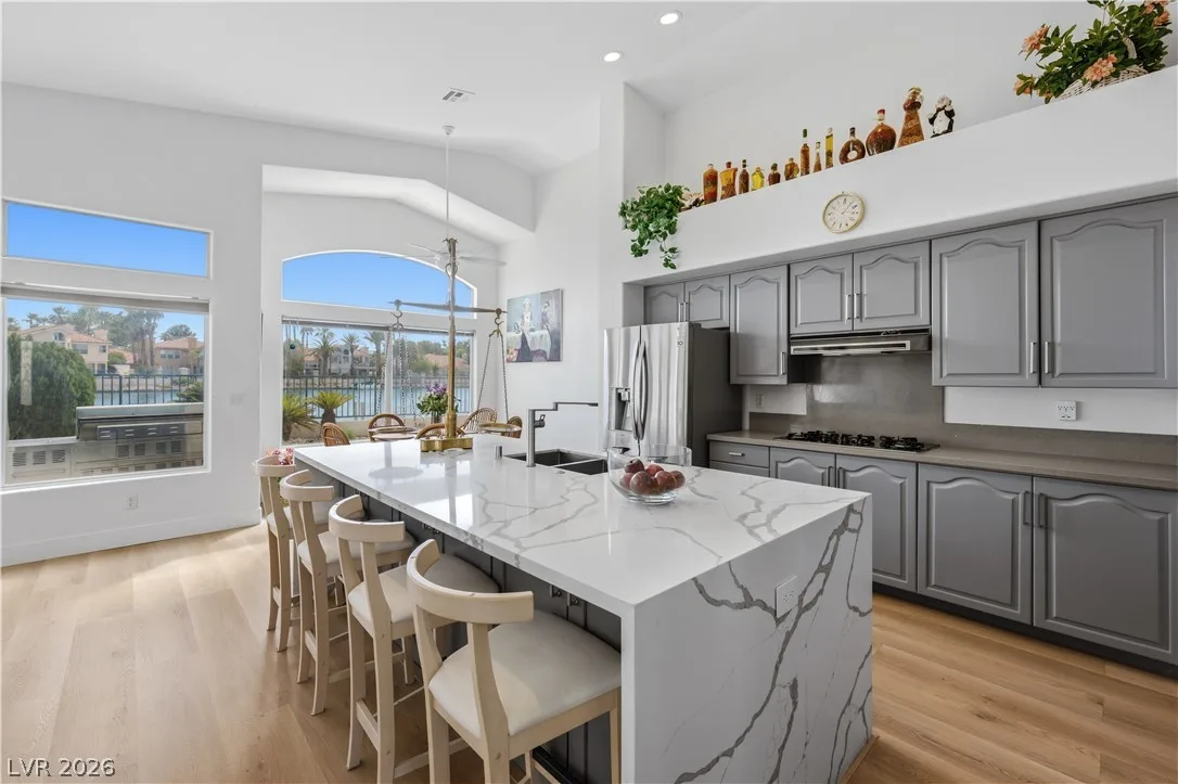 2933 Harbor Cove Drive — photo 4
