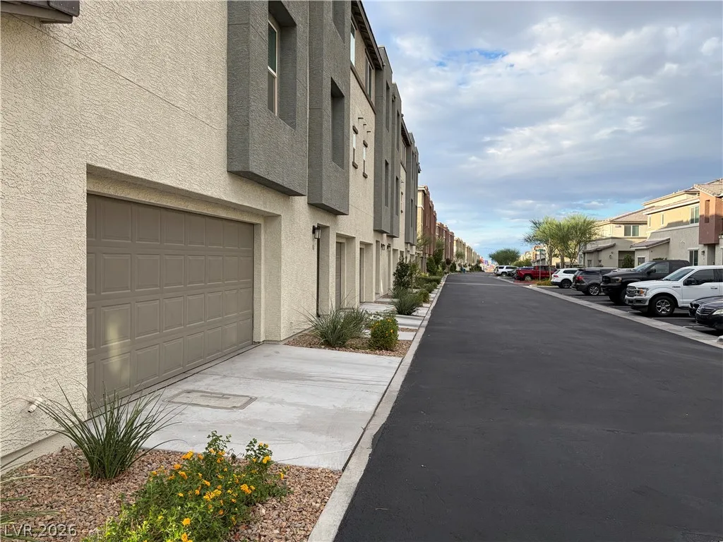 12229 Harvest Sky Way 1 — photo 2