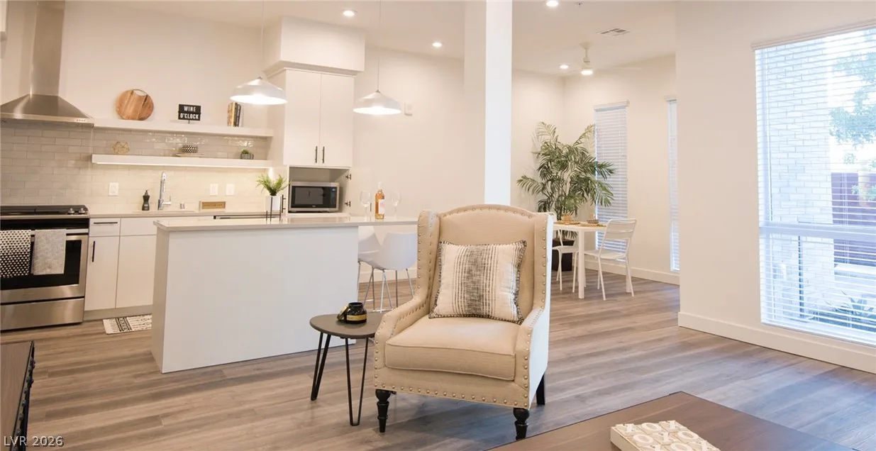 250 South City Parkway 171 — photo 3