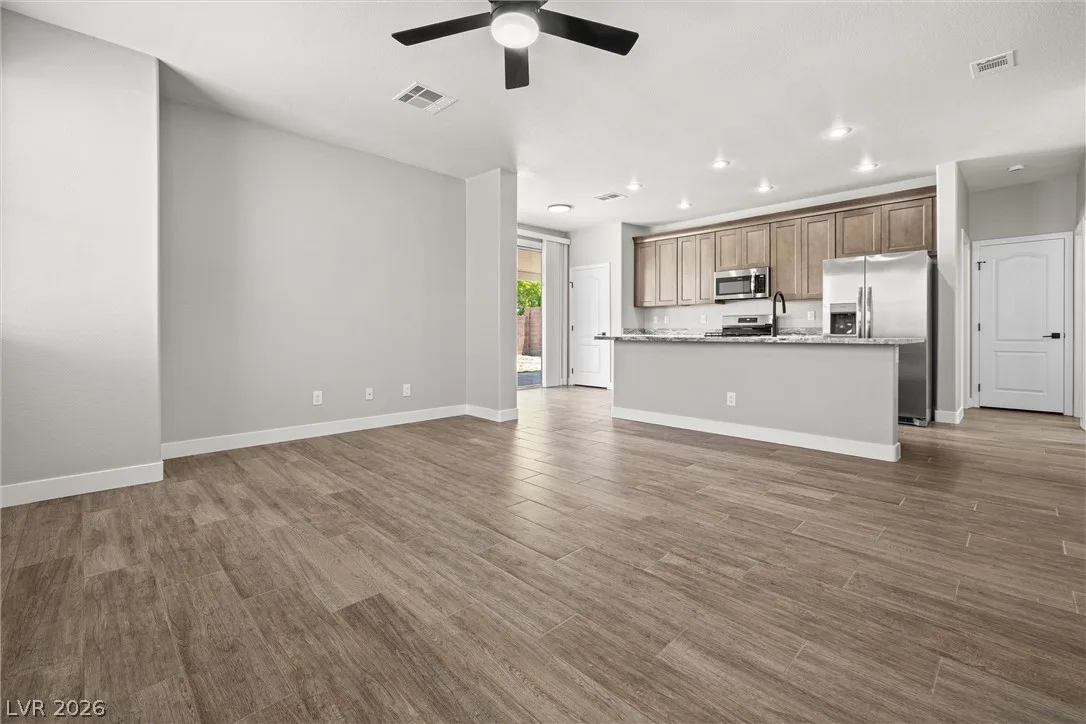 1078 Silver Star Street — photo 5