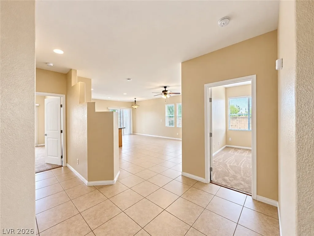 2025 Pipeline Beach Court — photo 3