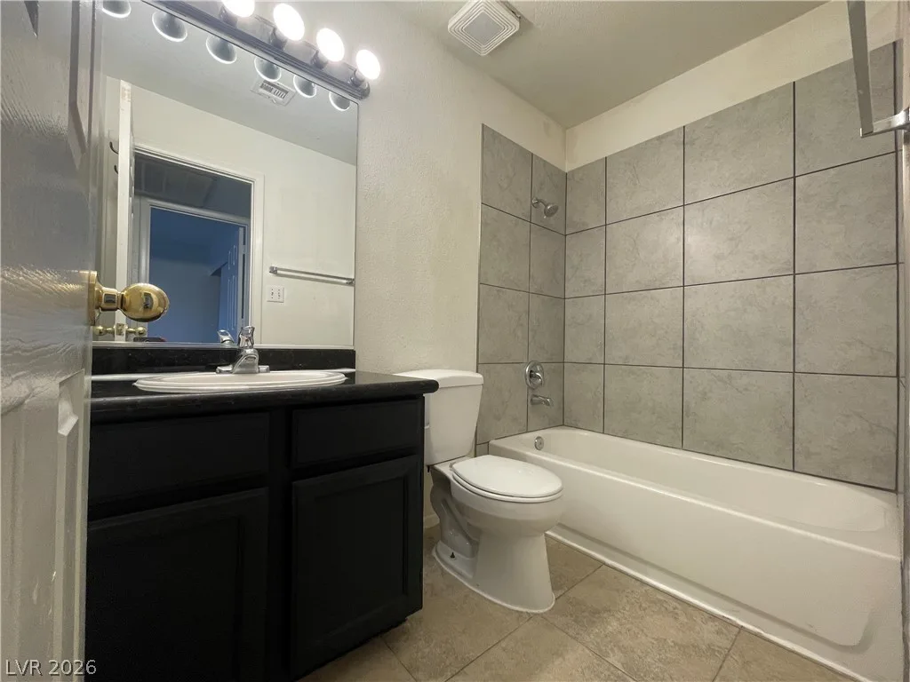 5030 South Rainbow Boulevard 103 — photo 3