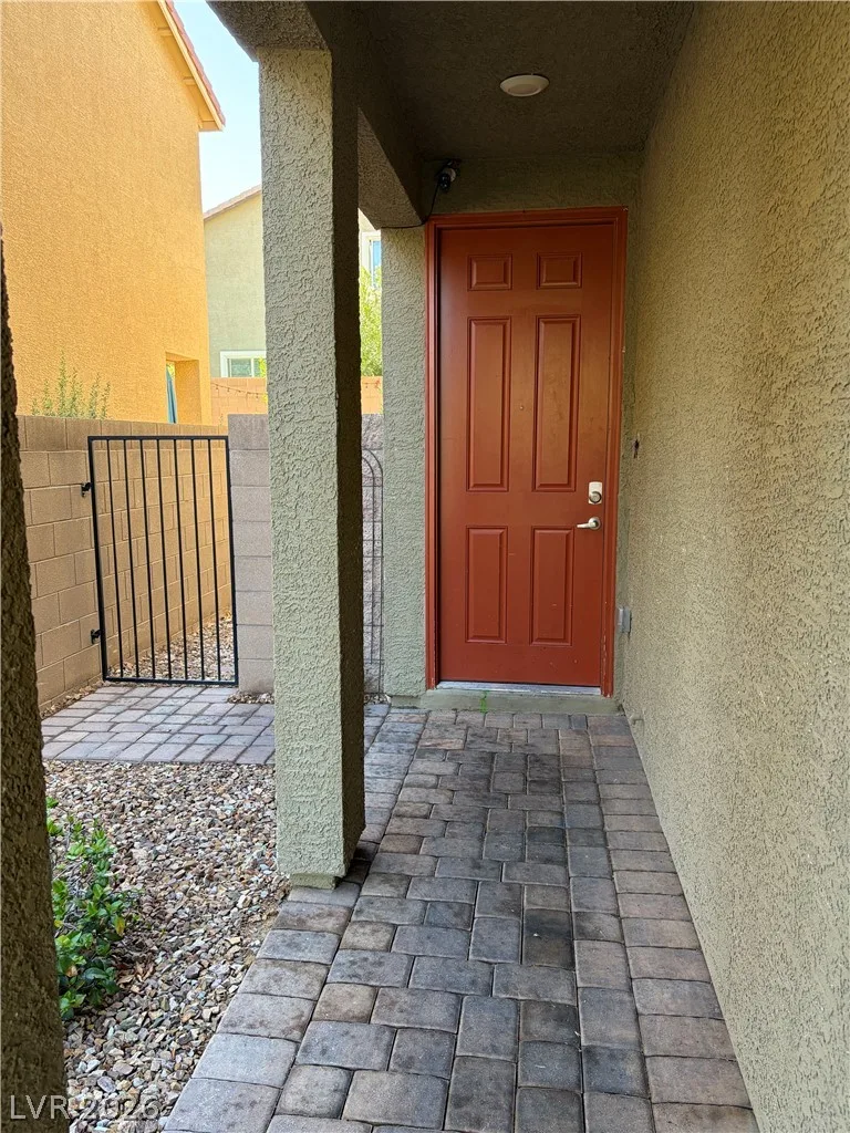 9325 Roadmaster Court — photo 2