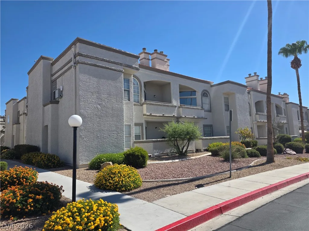 3150 Soft Breezes Drive 2166 — photo 2