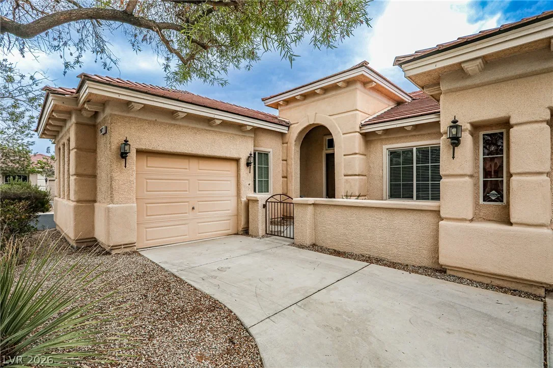 9023 Sleepy Canyon Avenue — photo 1