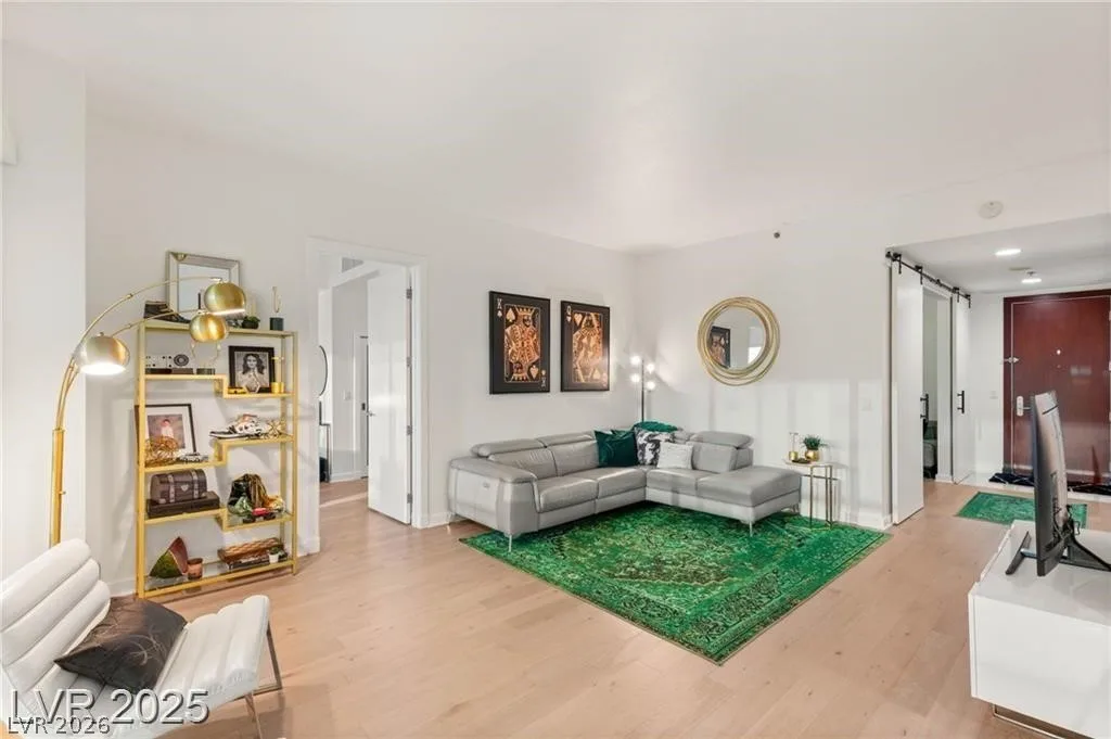4525 Dean Martin Drive 1007 — photo 3