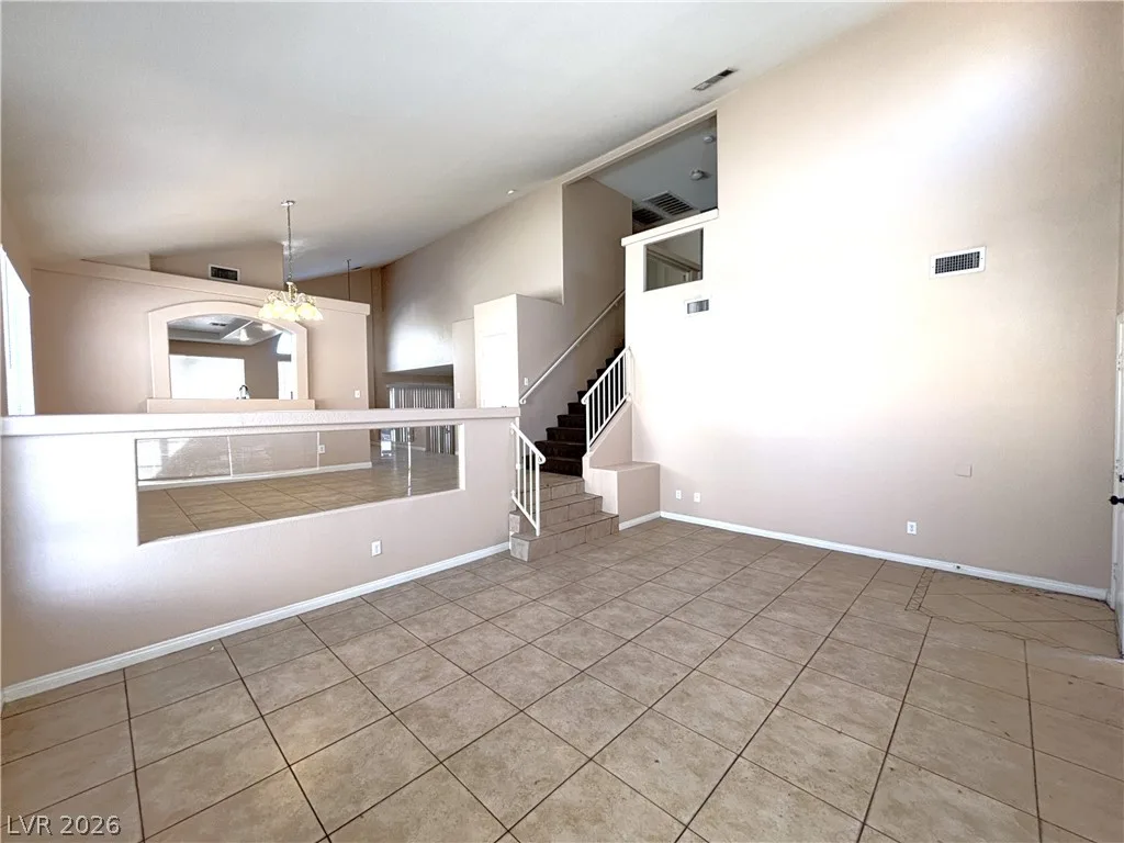 2514 Quail Canyon Avenue — photo 3