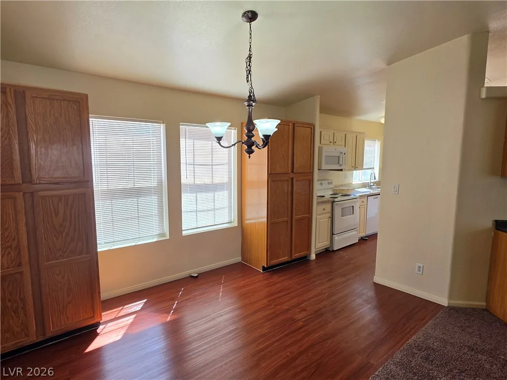 221 West Starlight Drive 2 — photo 5