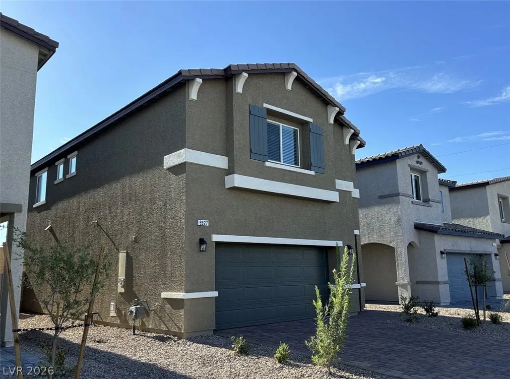 9927 Cobalt Cliffs Street — photo 2