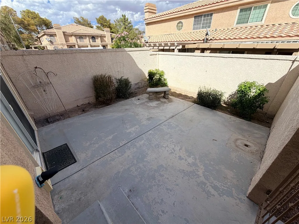 2832 Mill Point Drive — photo 3