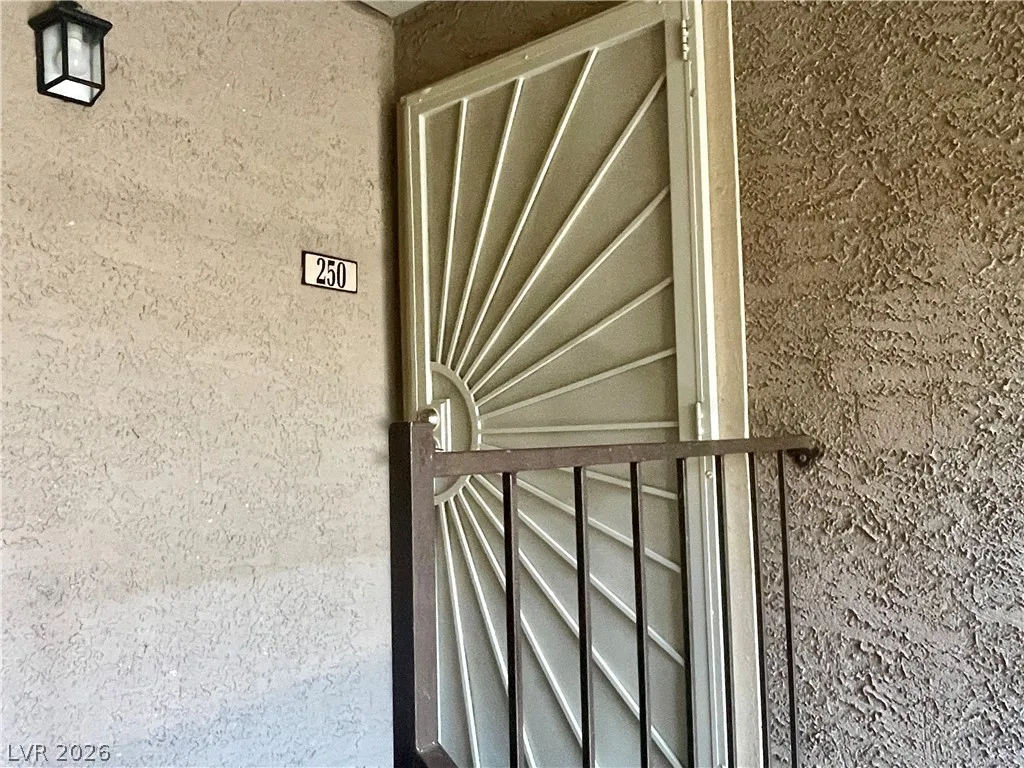 5206 River Glen Drive 250 — photo 5