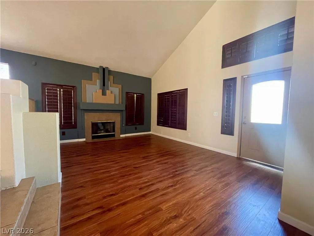 4748 Hamburg Street — photo 5