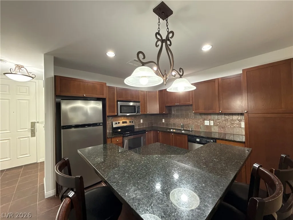 2405 West Serene Avenue 834 — photo 4