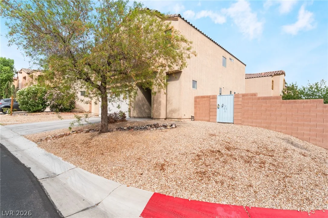 4958 Lavaliere Avenue — photo 2