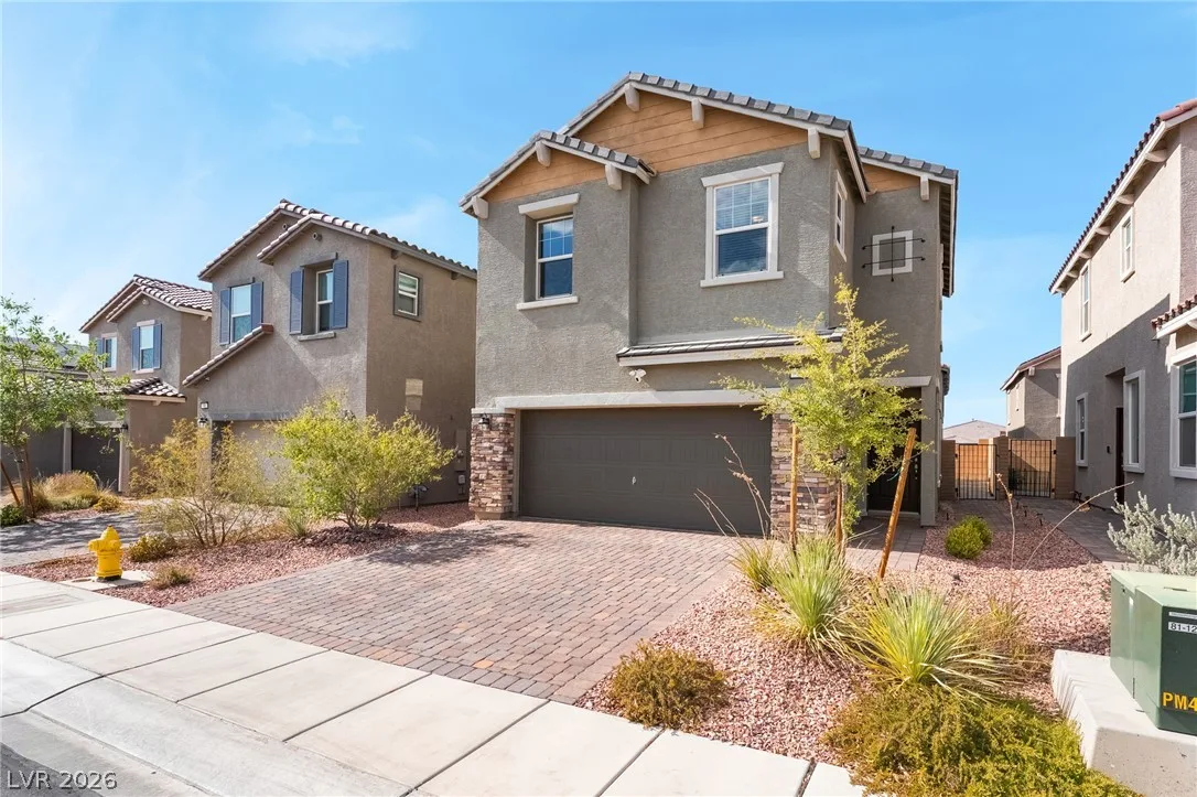 88 Golden Aria Avenue — photo 2
