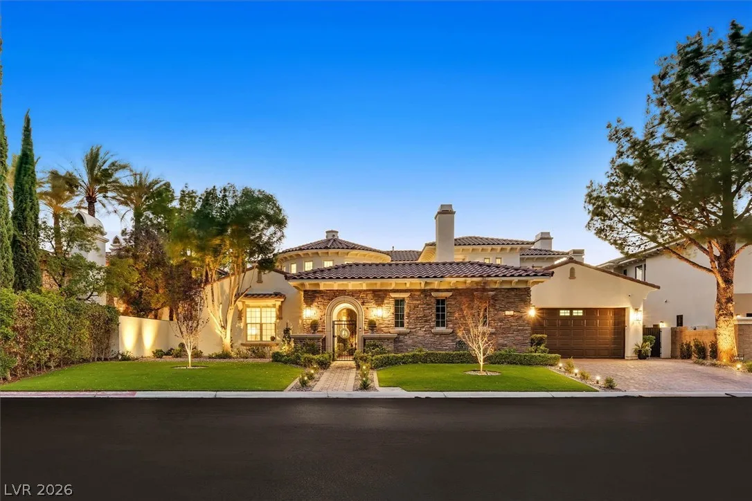 11787 OAKLAND HILLS Drive — photo 2