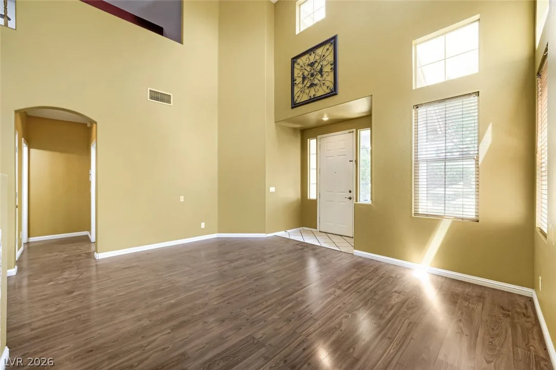 10381 SLEEPING SUN Court — photo 4