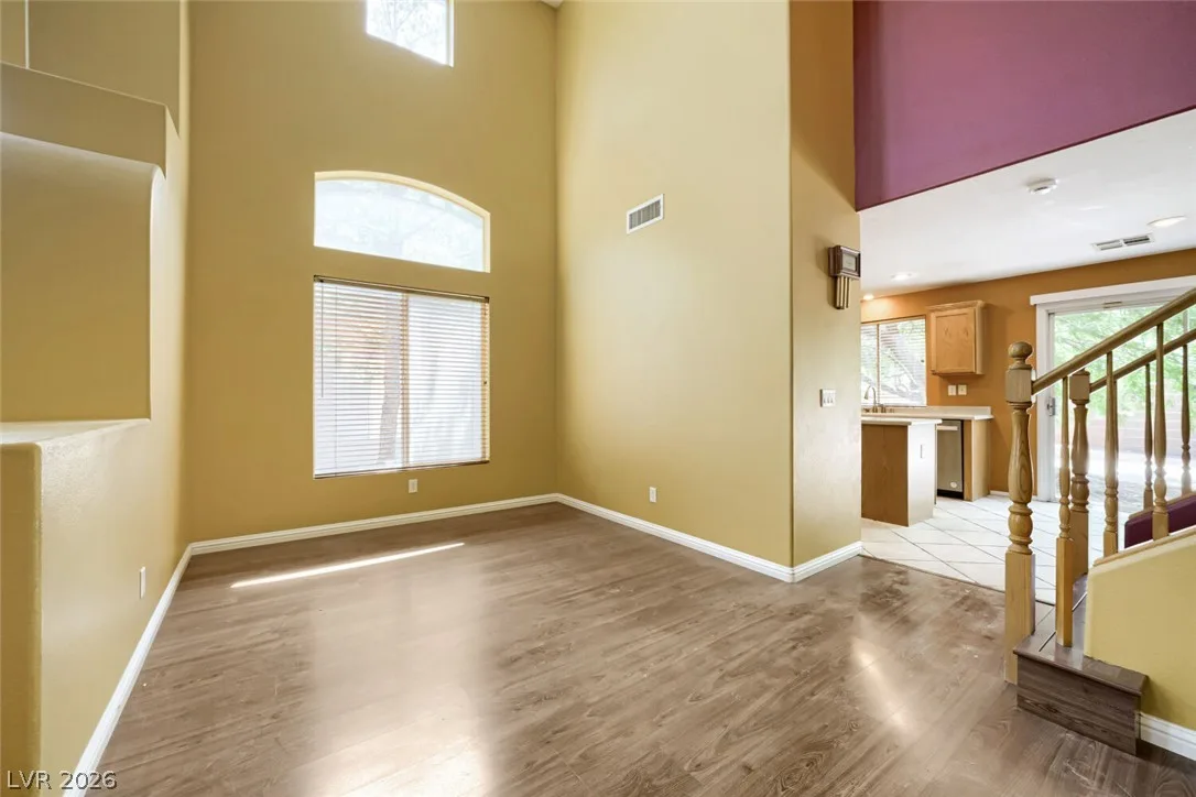 10381 SLEEPING SUN Court — photo 5