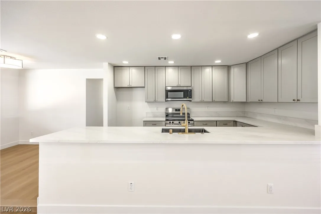 4309 Mott Circle — photo 3